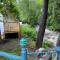 Brookside Motel & Cabins