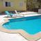 Villa with pool, 200m from beach