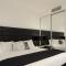 KOZYGURU Chatswood Luxury Studio Walk to Chatswood Chase NCH088-721