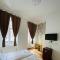 Easy Star Hotel