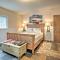 Brookings Vacation Rental Studio - Walk to Town! - Brookings