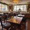 the jackdaw pub SELF CATERING STATIC CARAVAN free breakfast supplied