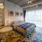 River Art Hotel