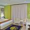Oak Haven Hotel & Suites