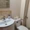 Luca's studio 3 ,Close to Therme Bucharest, Airport Otopeni - Балотешть