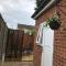 Studio-1-Staines/Heathrow/London-own entrance - Staines