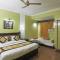 Hotel The Tourist - 1 min from New Delhi Railway Station - New Delhi