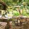 HomeForGuest Cosy rural flat El Romero with large gardens