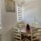 Apartment No 8 - Stay in style in the heart of the Cathedral City.