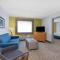 Holiday Inn Express & Suites Wheat Ridge-Denver West, an IHG Hotel