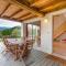 Tidy bungalow with dishwasher on a green domain - 屈伊朗