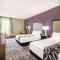 La Quinta Inn & Suites by Wyndham Clifton Park Saratoga Area 1749 Route 9