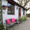 The Studio with Terrace and EV point - Callington