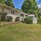 Candler Cabin with Deck and Mount Pisgah Views!