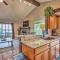 Screened Porch, Resort Perks Osage Beach Cabin! - أوساغ بيتش