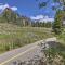 2 Mi to Keystone Resort Condo with Hot Tub Access!