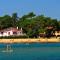 L'annexe des Cigales, à l'ombre des chênes lièges - Capbreton