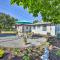 Bright Minneapolis Home 2 Mi to Minnehaha Falls! - Minneapolis