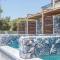 Dias Studios & Suites