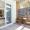 Dias Studios & Suites