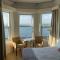 Rolling Wave Guesthouse