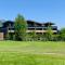 Teehouse Golf Apartment