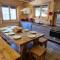 Chalet Enchanteur à Venosc avec Vue Panoramique et Jacuzzi