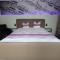 Bed n Blues ****