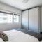 Flat Iron Apartments by Quokka 360 - modern building 5 min from the centre of Lugano - Viganello
