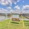 Steps to Lake Cheerful Camdenton Cottage! - 卡姆登顿