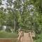 Mountain Home Cottage with Deck on White River!