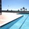 HY BEACH FLATS - INTERNATIONAL