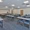 Holiday Inn Express & Suites - Roswell by IHG