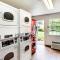 HomeTowne Studios by Red Roof Atlanta – Lawrenceville