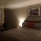The Cache Hotel and Lodgings - 戈尔登