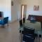Lovely 2-bedroom apartment with free parking on premises