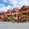 Moose Hotel and Suites