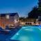 NEW! Stone villa JUDITA with heated pool and hydro-massage - Zadvarje