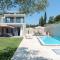 White Swan Villa with Private Pool and Jacuzzi - Kommeno