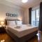 Acropolis View 2BD Apt next to Museum & Metro - Atény