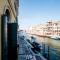 Palazzo Veneziano direct at the canal with roof terrace