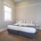 Waterviews - Hidden Gem in CBD - Sleeps 10 - Wagga Wagga