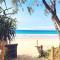 Steps from Mudjimba Beach 3 BR Apt Sunshine Coast with WIFI,Pool,Parking - Mudjimba