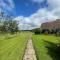 House on the Brooks Self catering Holiday let South Downs West Sussex Sleeps 14 - Пулборо