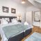 7 The Townhouse