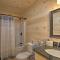 Private Hot Tub and EV Charger Cozy Murphy Cabin!