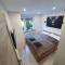 M&K Center Apartment - 登比察