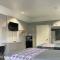 Island Suites Hobby Airport
