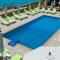Golden Lake Marina Hotel