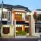 Guest House Dekat UGM Omah Ningrat Yogyakarta - 科贾扬